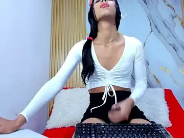 Stripchat Free Live Porn of Luluu_08