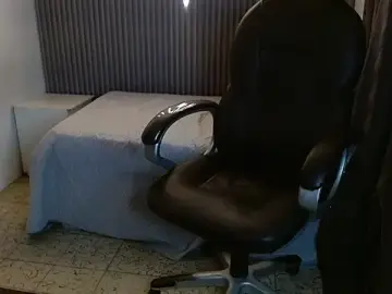 Stripchat Live Sex Cam of JackSwan18