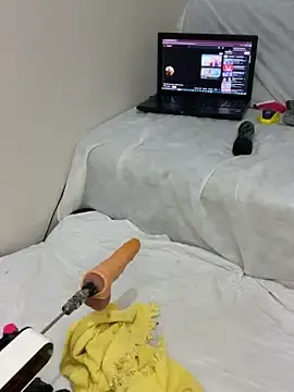 Stripchat Adult Webcams of Ozge-SluttyScream69