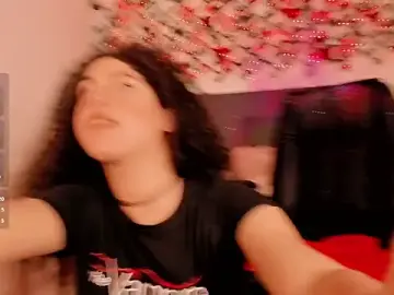 Stripchat Sex Cam of Lilith_Miller21