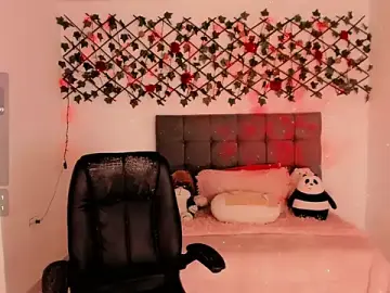 Stripchat Live Sex Cam of Lilith_Miller21