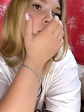 Stripchat Watch Live Sex Cams of Zuli_Kiska