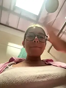 Stripchat Best live sex cam show of sara_calderon