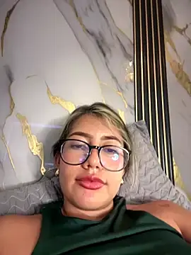 Stripchat Private Sex Chat of sara_calderon