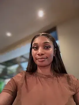 Stripchat Live Sex of VannessaJj