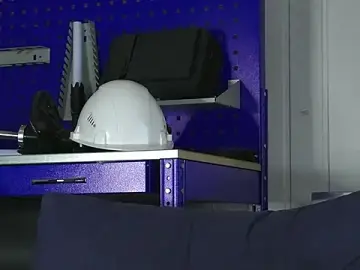 Stripchat Free Porn Cam of dustyn_fox