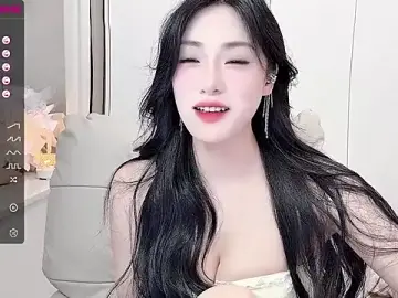 Stripchat Nude Webcam of uuxiaocai