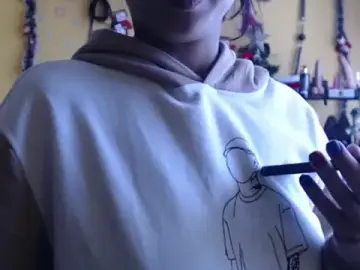 Stripchat Live Sex Cam of Violet_And_Smith