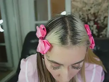 Stripchat Adult Webcam of miss___angel