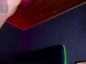 Stripchat Sex Cam of Angel_Snowhotxxx