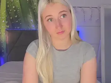 Stripchat Best live sex cam show of HollyTailors