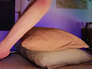 Stripchat Free Live Porn of davey_ebash