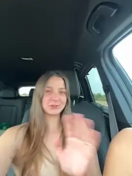 Stripchat Free Porn Cam of DoriDeluxe66