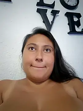 Stripchat Nude Webcam of Celeem_