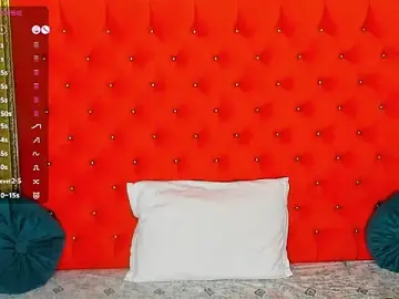 Stripchat Watch Live Sex Cams of VallerieJones