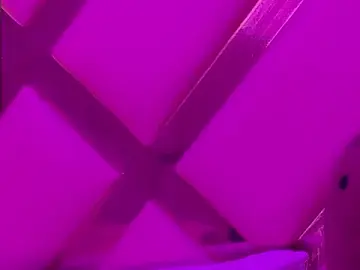 Stripchat Live Sex Cam of MalaikaBrown