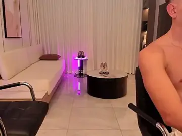 Stripchat Adult Webcam of TommyTiffany