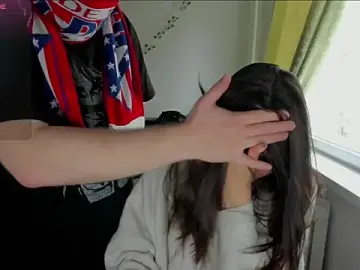 Stripchat Live Sex Cam of MashkaRay