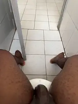 Stripchat Sex Chat of Black-mamba-madingo