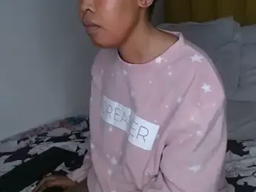 Stripchat Watch Live Sex Cams of Bella_2025