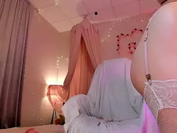 Stripchat Sex Cam of lilly_Cherry_