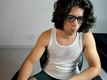 Stripchat Watch Live Sex Cams of itstonnyX