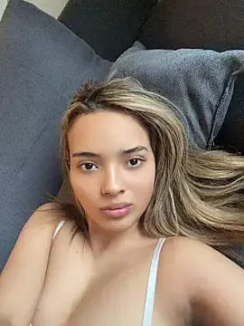 Stripchat Free Live Porn of Irina_Grant