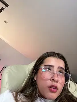 Stripchat Nude Webcam of Stormiie777