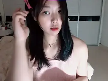 Stripchat Free Live Porn of Miu1_girl