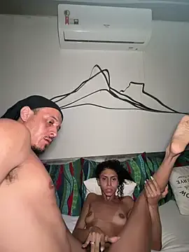 Stripchat Watch Live Sex Cams of heloagreen_