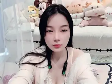 Stripchat Nude Webcam of AKiKi711