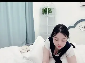 Stripchat Live Sex Cam of AKiKi711