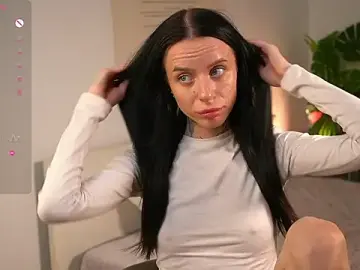 Stripchat Sex Cam of livia_starwars