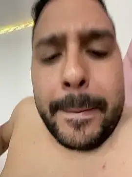 Stripchat Sex Cam of marc_and_ema
