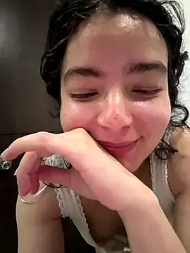 Stripchat Live Sex of Antoniart_