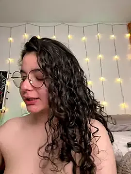 Stripchat Free Porn Cam of Antoniart_