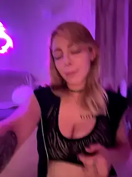 Stripchat Free Porn Cam of Mia_Railey
