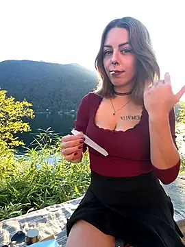 Stripchat Free Live Porn of Mia_Railey