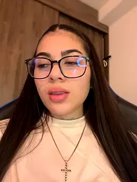 Stripchat Sex Cam of Sarasanders_4
