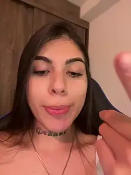 Stripchat Live Sex Cam of Sarasanders_4