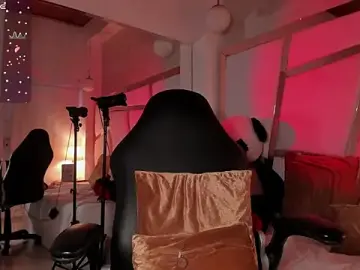 Stripchat Live Porn of kitty_roouse