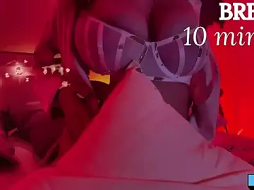 Stripchat Watch Live Sex Cams of Emily_Gin