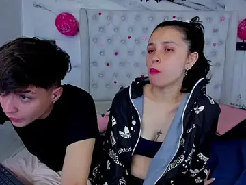 Stripchat Best live sex cam show of Ari_and_Storm