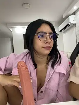 Stripchat Nude Webcam of GiiirlPower