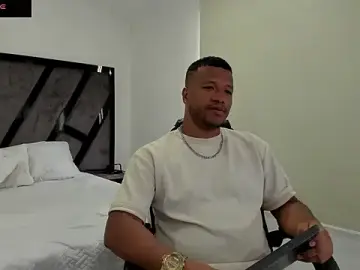 Stripchat Live Sex Cam of AnnieAndStefan