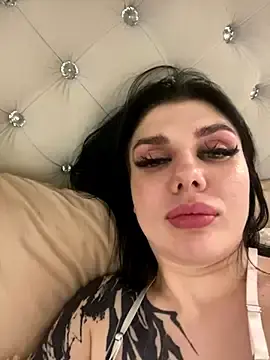 Stripchat Adult Webcam of MaeveMoon