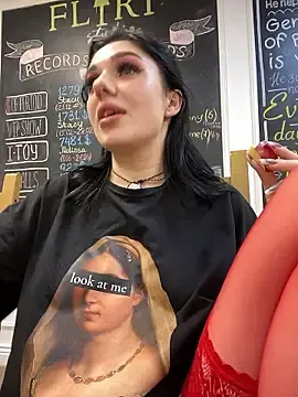 Stripchat Nude Webcam of MaeveMoon