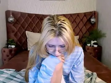 Stripchat Live Sex Cam of Grace_blush