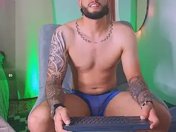 Stripchat Adult Webcams of Colt_Perci